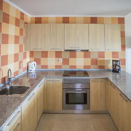 Alfagar Aparthotel 4*